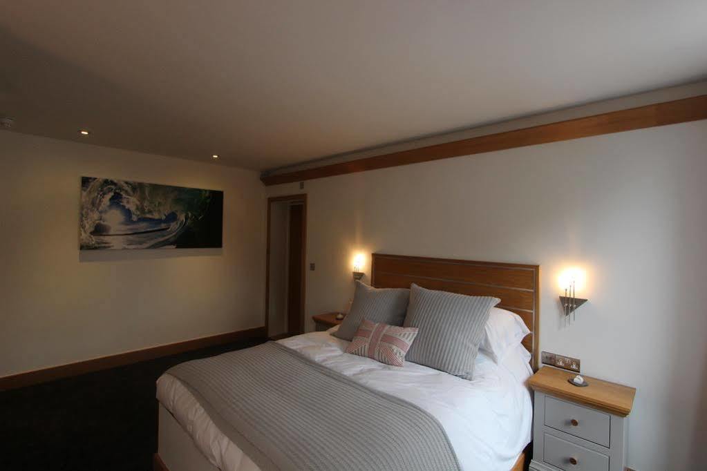 The Oceanic Luxury Aparthotel 팰머스 외부 사진
