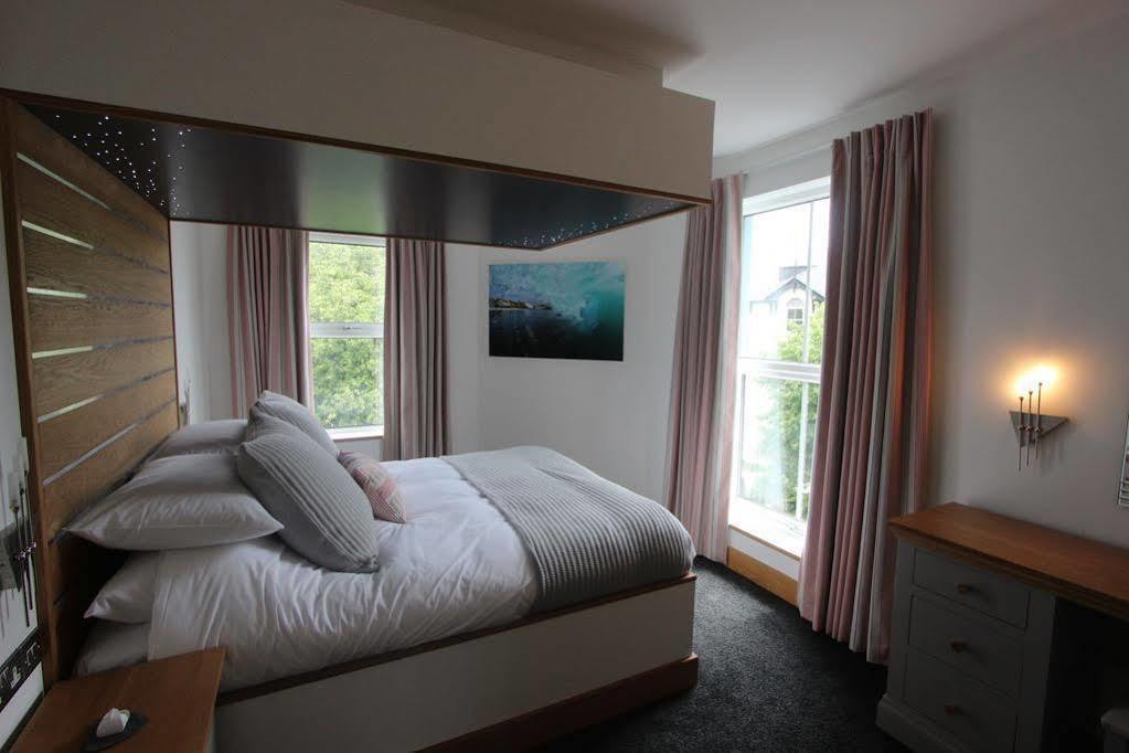 The Oceanic Luxury Aparthotel 팰머스 외부 사진